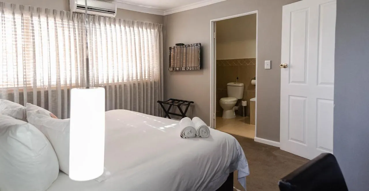 Ruslamere Hotel And Conference Centre Durbanville 4*,